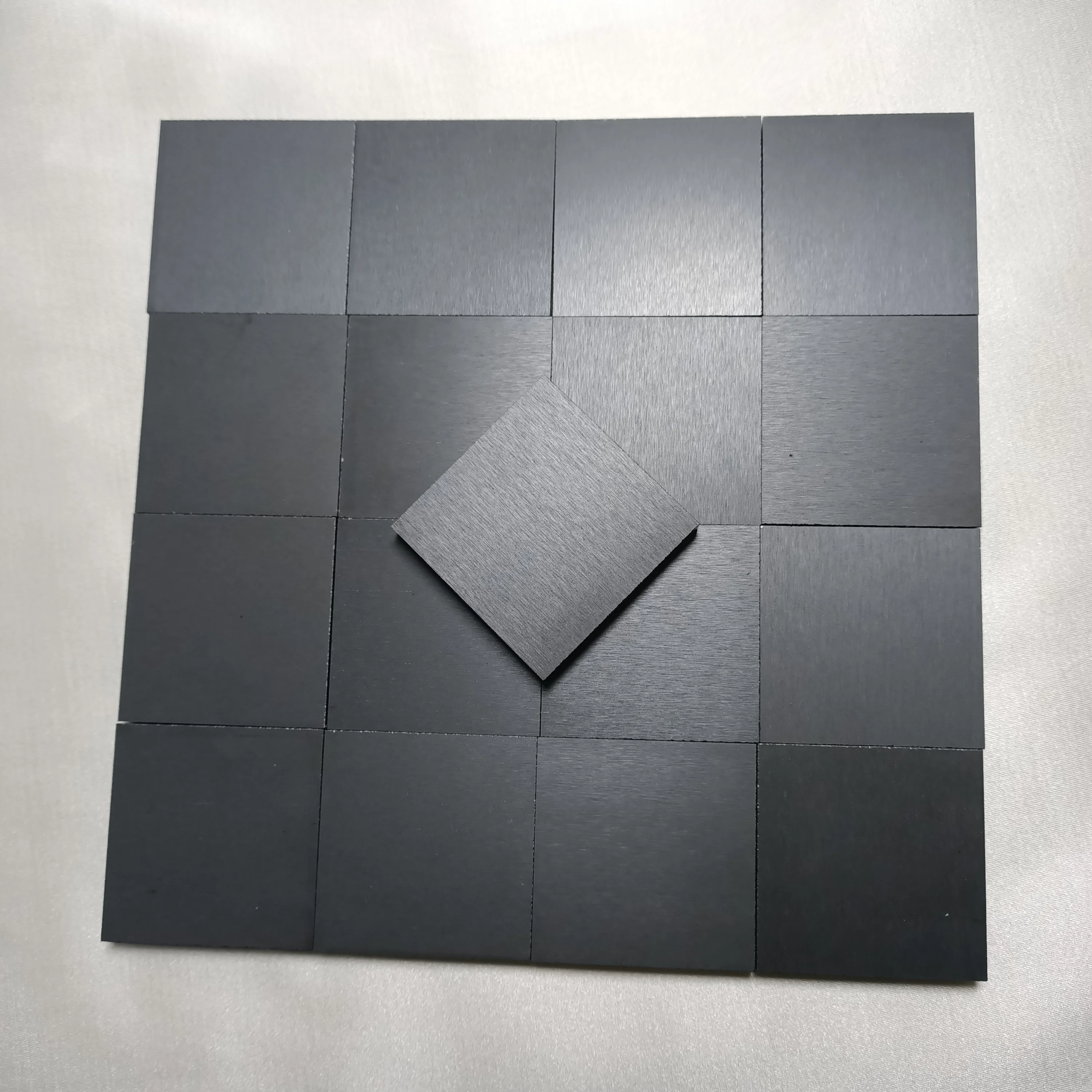 Size customized anti-wearing boron carbide board b4c ceramic plate