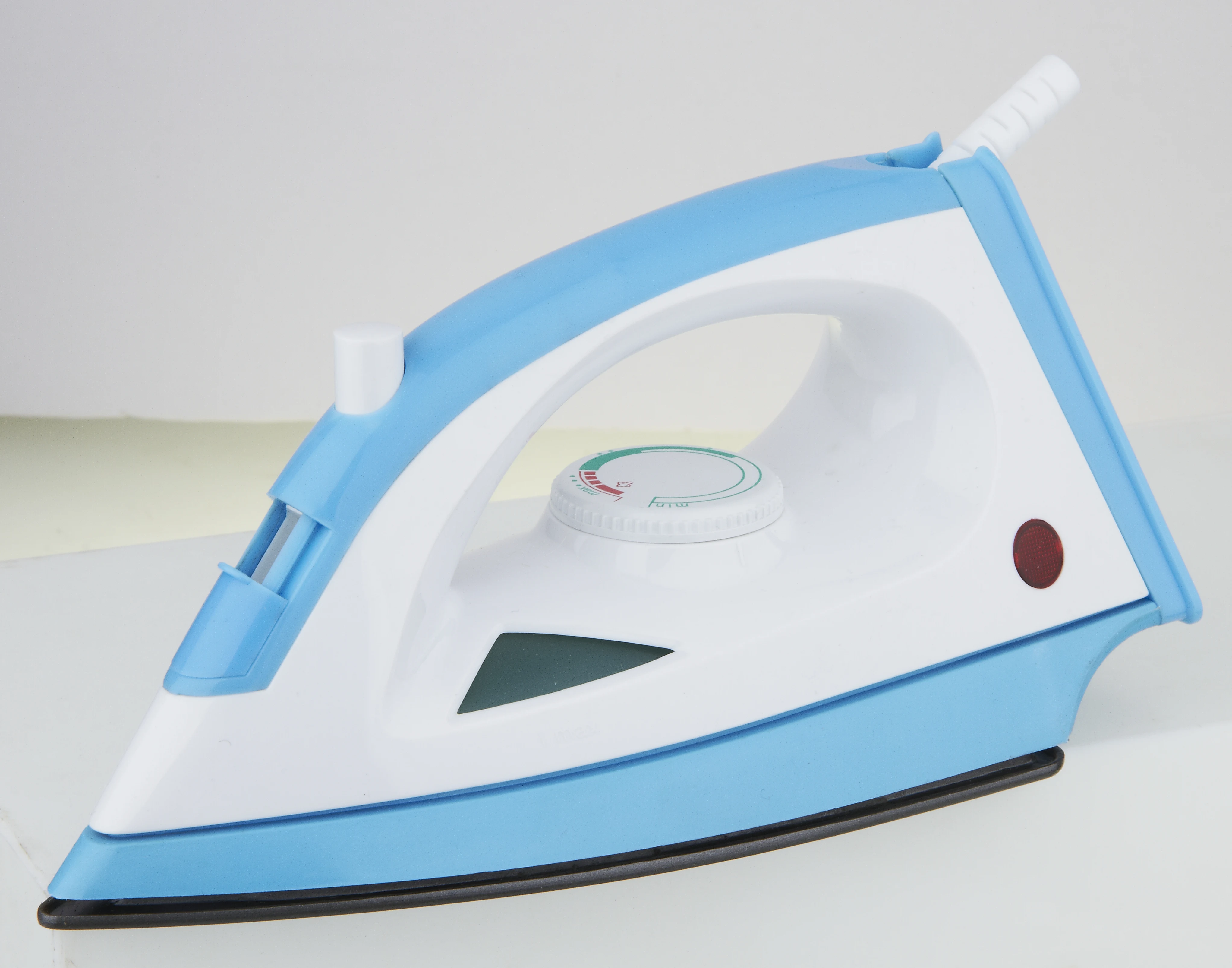 Surprise Price Light Weight Mini Hand Plastic Electric Dry Iron with Spray