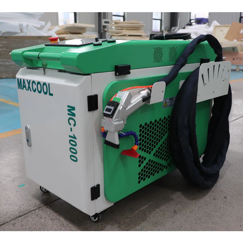 Metal Rust Removal Oxide Painting Coating Removal 2000W 3000 Watt Continuous Handheld Fiber Laser Cleaning Machine