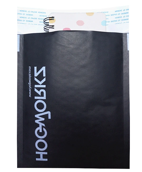 Конверт из черной бумаги для почтовых отправлений на заказ