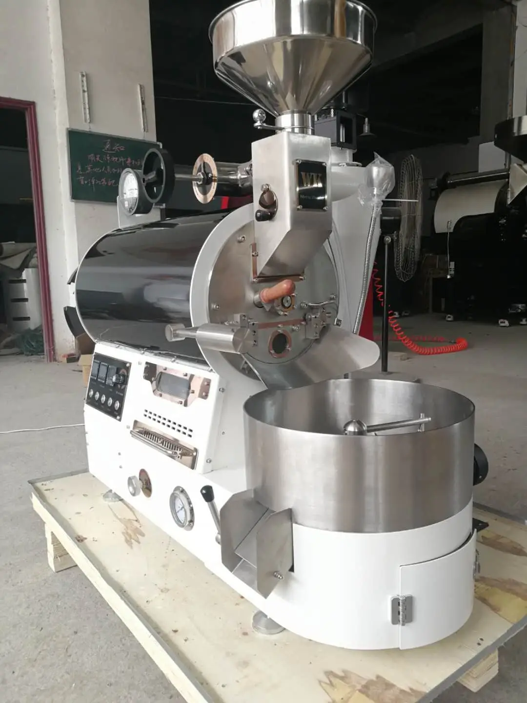 
Factory outl coffee roaster machin 1kg / 1.5kg coffee shop special electric heating and gas heating baking Roasted bean machine 