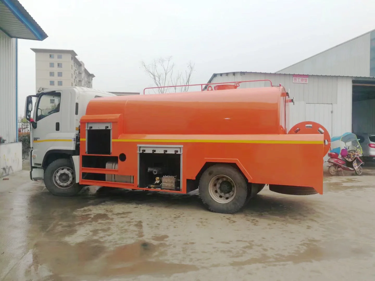 Китайский грузовик ISUZU Giga устройство для промывки канализации высокого давления с 12-15-тонным резервуаром воды