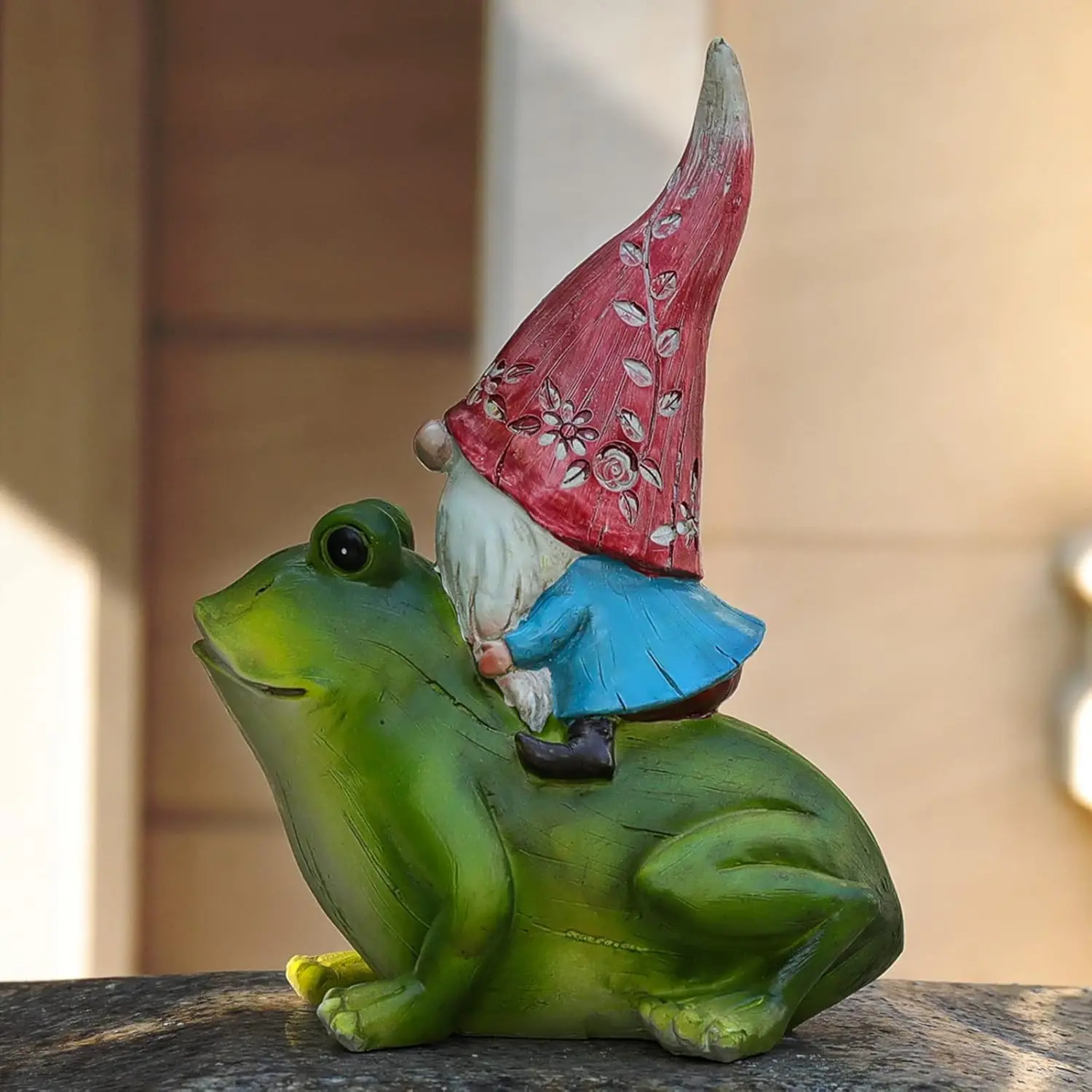 Resin Outdoor Decor Garden Gnome Statue Garden Gnomes Sitting on Frog Statue for Garden Yard Patio Lawn