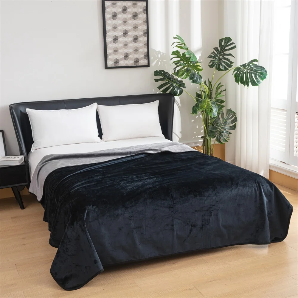 Custom Design Microfibre Velvet Waterproof Intimacy Squirt Blanket for Bed