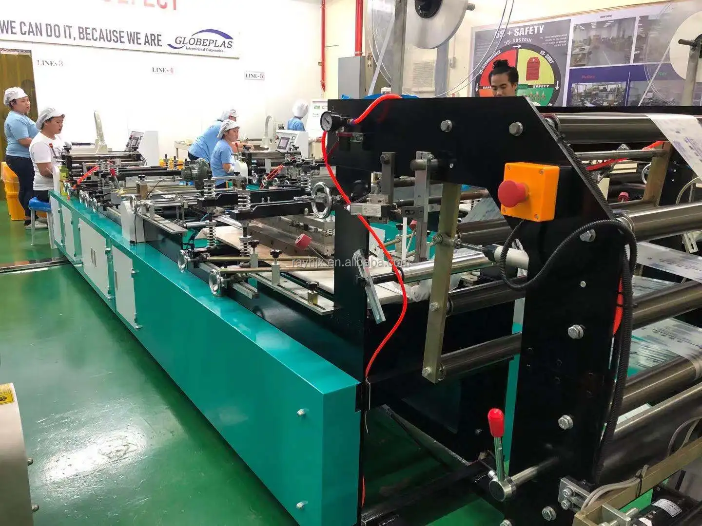 Central Sealing Bottom Cutting Pouch Making Machine