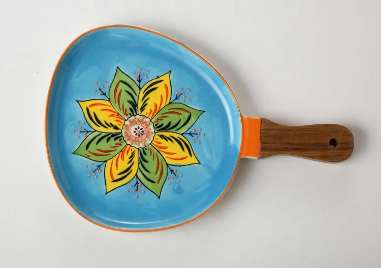 
Nordic handpainted Kitchen Restaurant Plates handpainted porcelain food dish with bamboo handle 