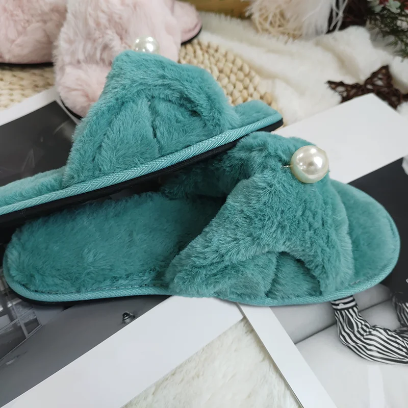 Модные тапочки с жемчугом низкая цена зимние теплые домашние женские плюшевые Тапочки