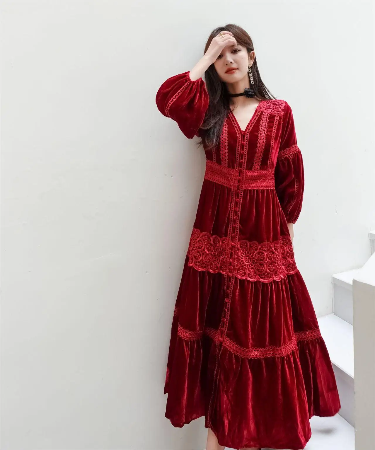 Sexy V Neckline Long Sleeve Lace Patchwork Lady Cloth Women Single-breasted Long A-line Velvet Dress