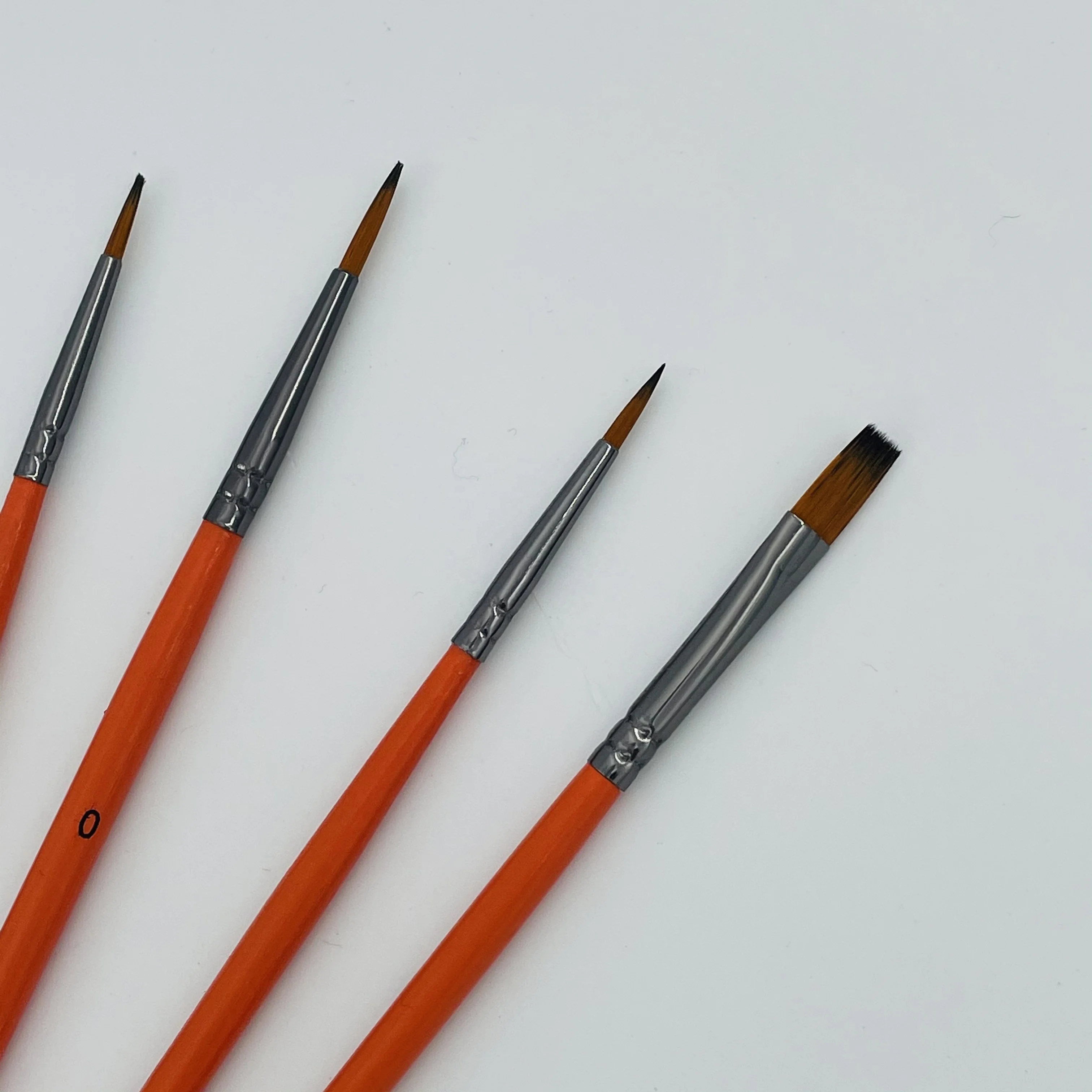 2022 amazon hot sale 12 Pcs tiger color nylon grey aluminum tube orange color wooden handle artist paint brush set for oil paint
