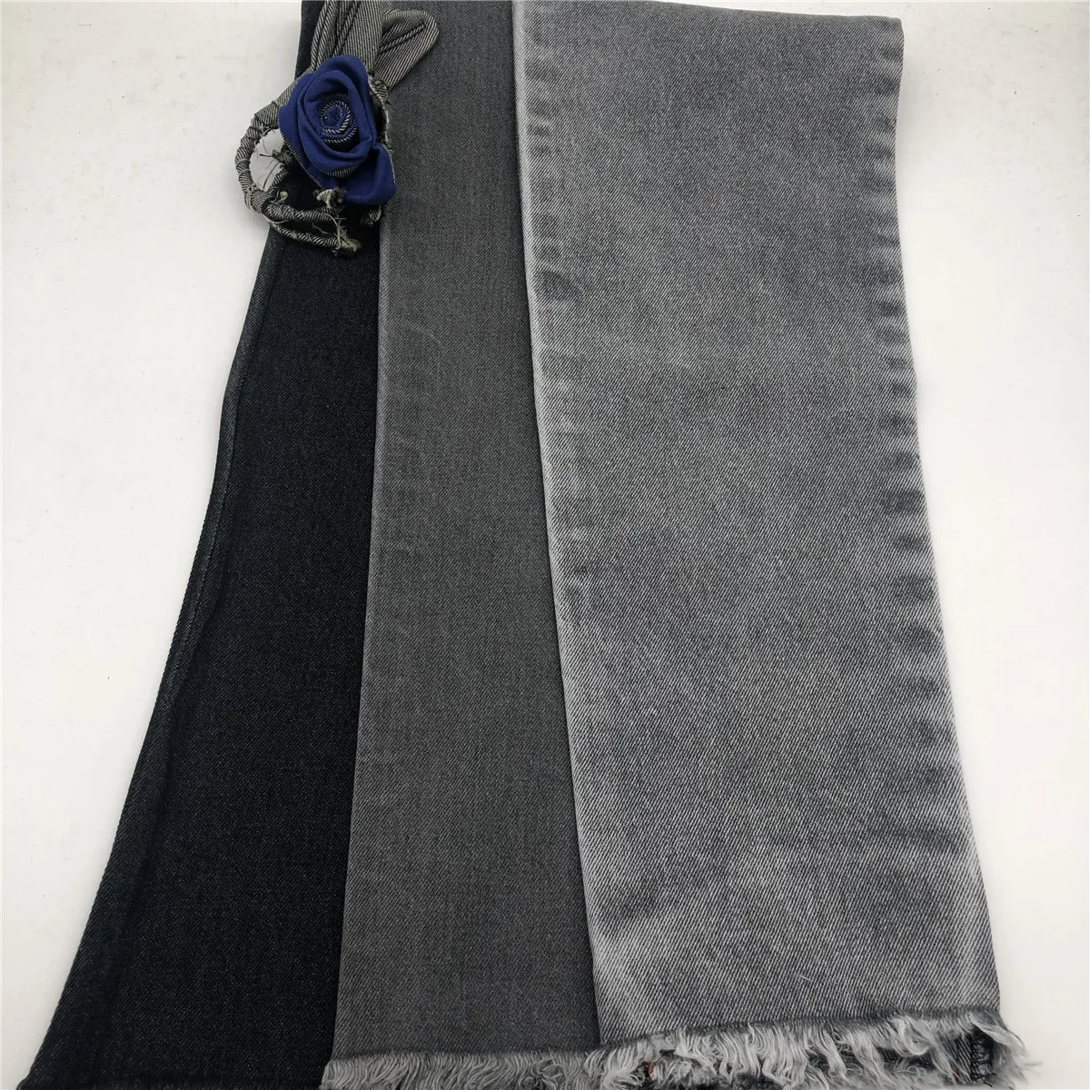 10.5oz  mid weight 100% cotton black col  denim fabric for jeans