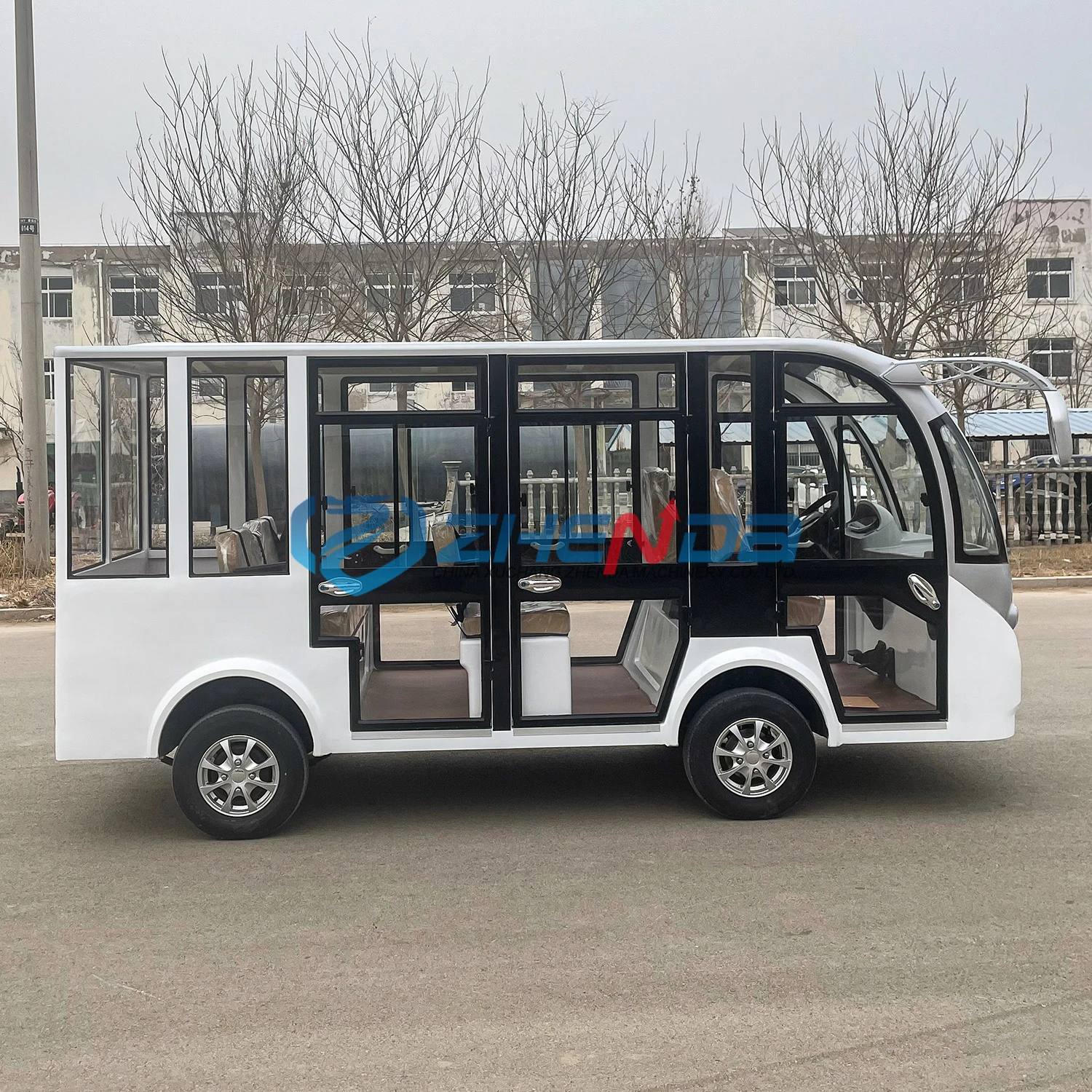 Electric Bus Mini Tourist Shuttle 18 Passengers Four Wheels Electric Sightseeing Bus
