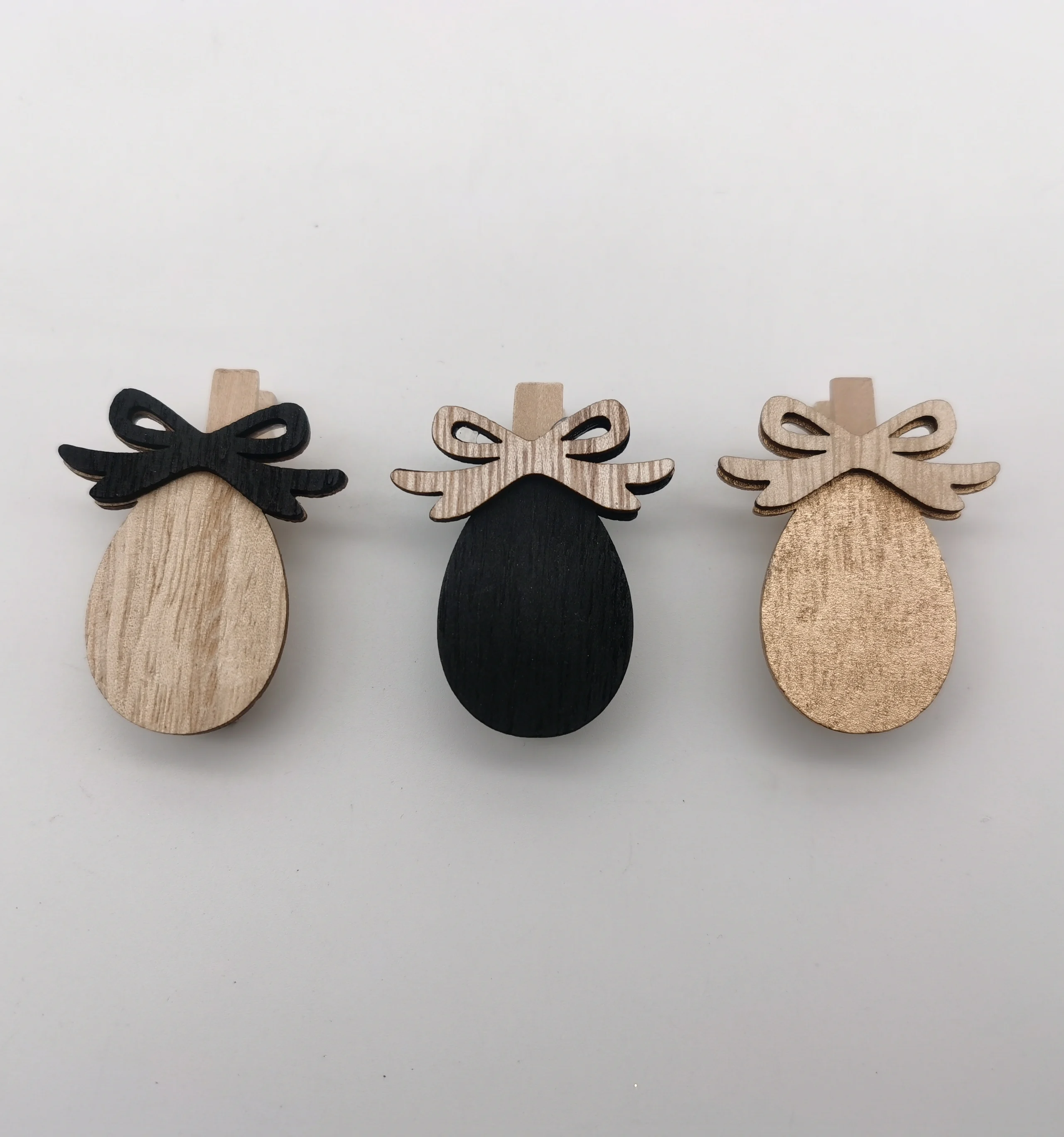 Factory Supply Easter Hen Party Accessories Wooden Hen And Egg Products With Clips Easter Egg Decor