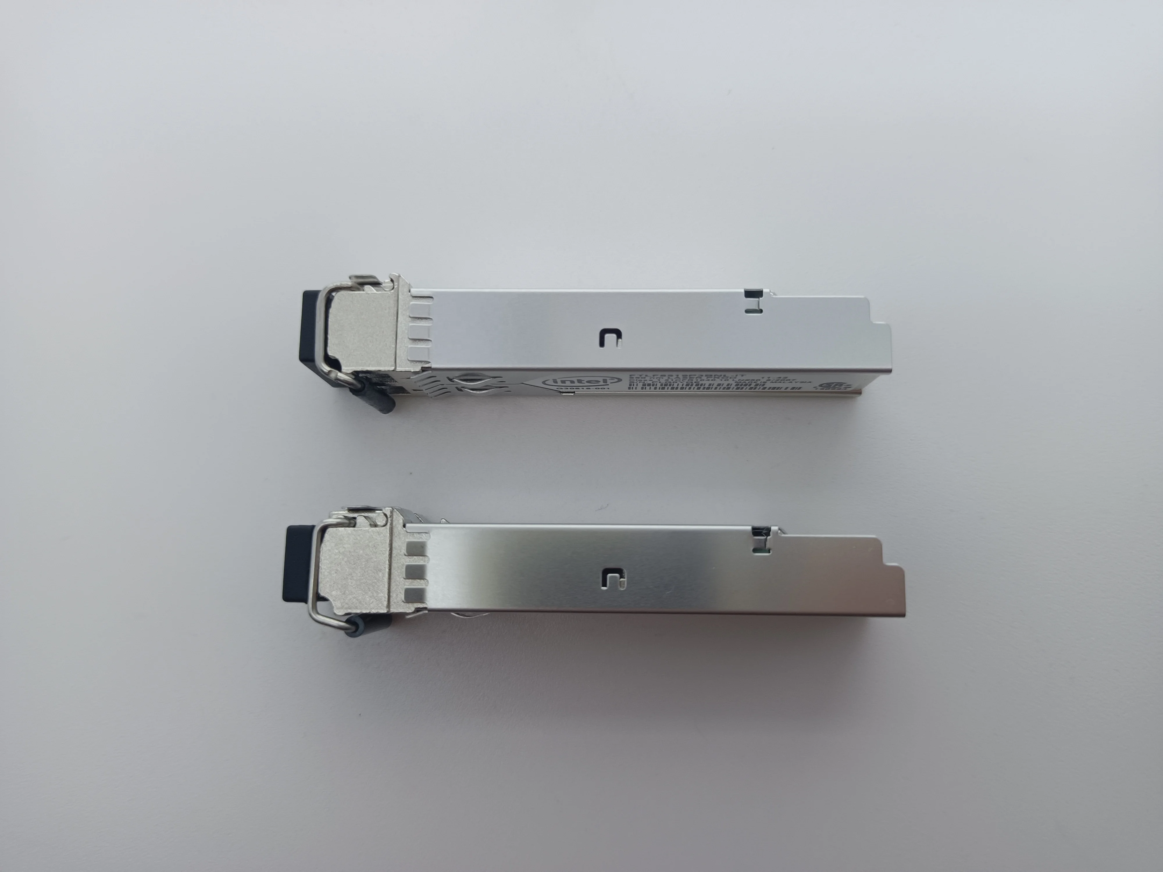 Original FTLF8519P3BNL-IT 1.25G 850nm 550m SX MM 550m gigabit ethernet nic single port sfp  i210 network interface card