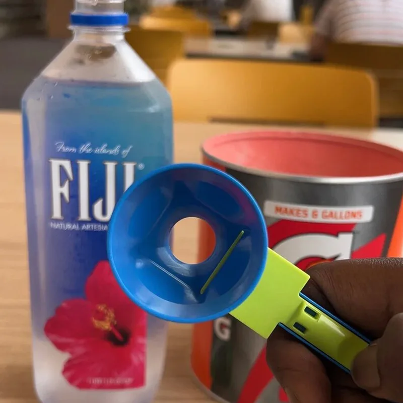 New Arrival Mess Free Measuring Funnel Creative Protein Powder Sliding Scoop Coffee Leak Proof Scoop