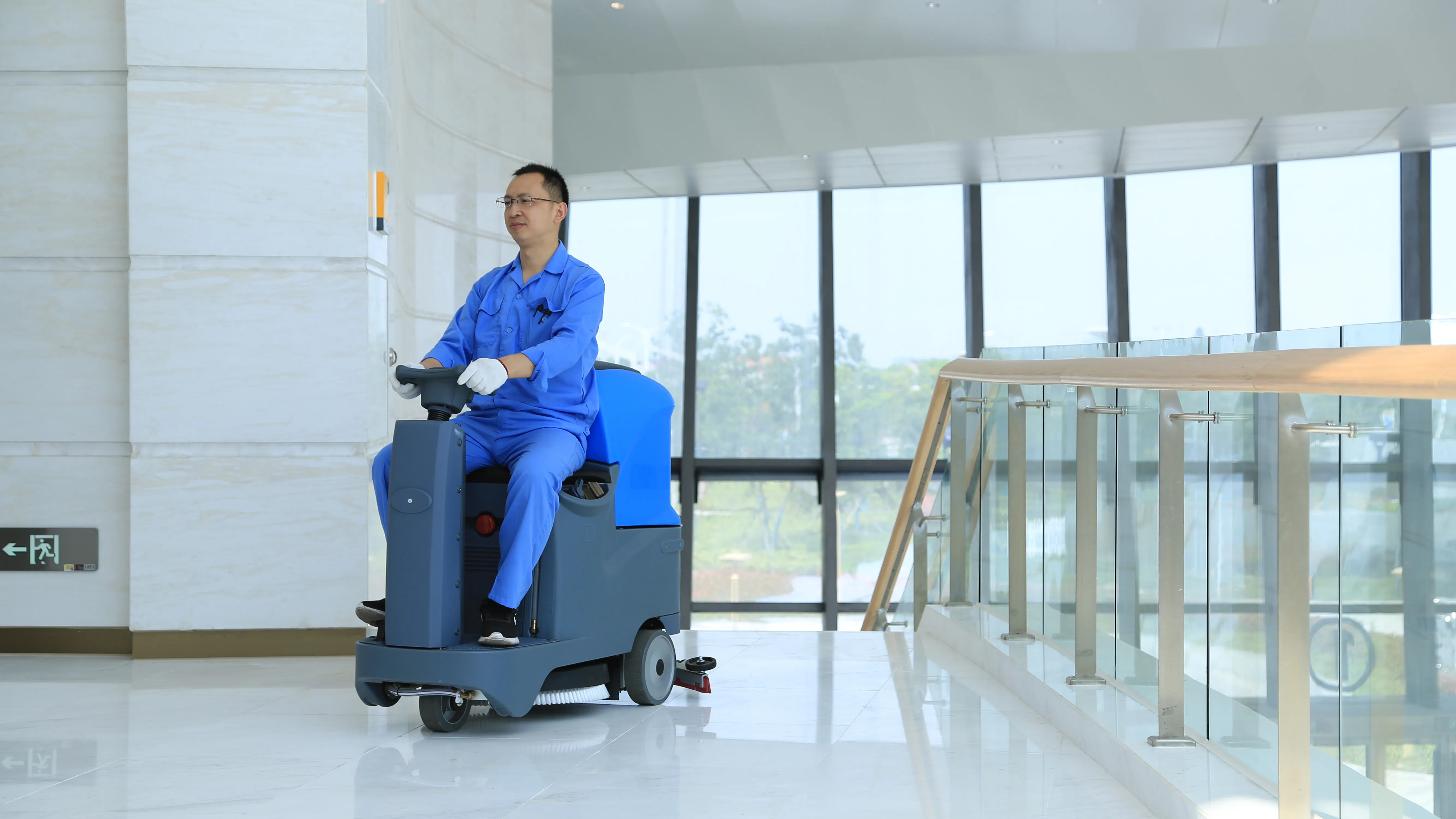 FARILY FR70 new design commercial floor cleaning equipment for wholesale