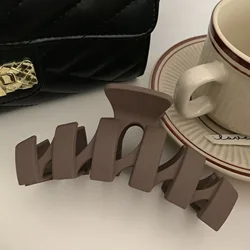 GIRLIZE Wholesale Women Solid Color 13cm Extra Large Plastic Acrylic Matte W Shape Wave Hair Claw Clip Hair Clamp For Thick Hair