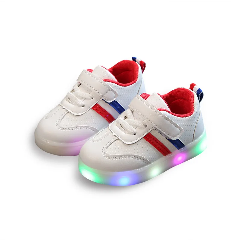 
New Children Luminous Shoes Boys Girls Stripe Sport Running Shoes Baby Lights Fashion Sneakers Toddler Kids LED Sneakers 4.4 