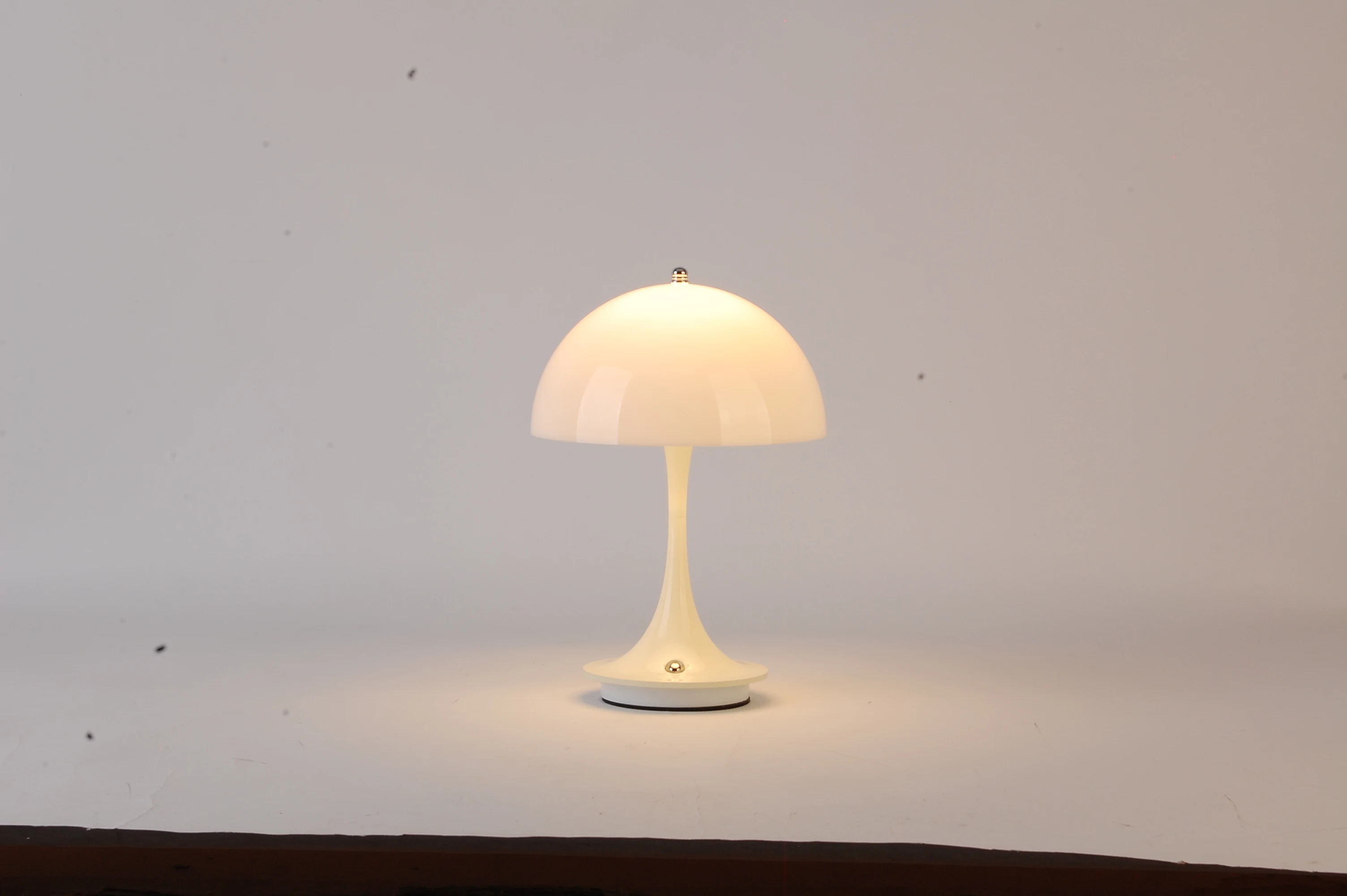 Touch Dimming Light of Loft Lamp and For Room Decor Lights LED 1200mAh Battery Moon Light Ivory White