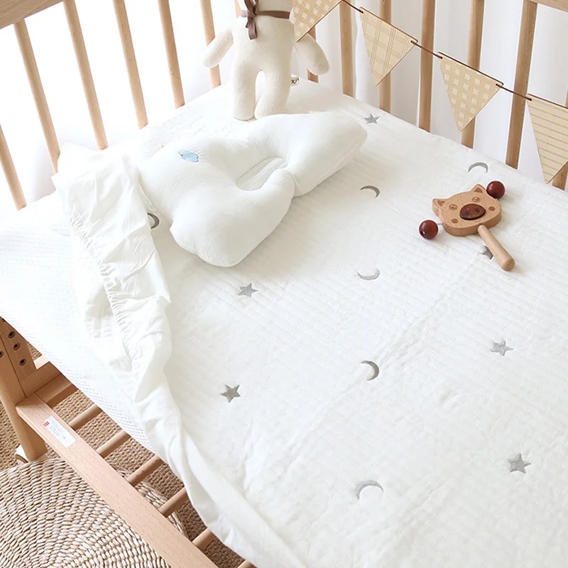 Ins Korean quilted bedcap newborn cot thin mattress baby cotton embroidered thick bedcap four seasons style