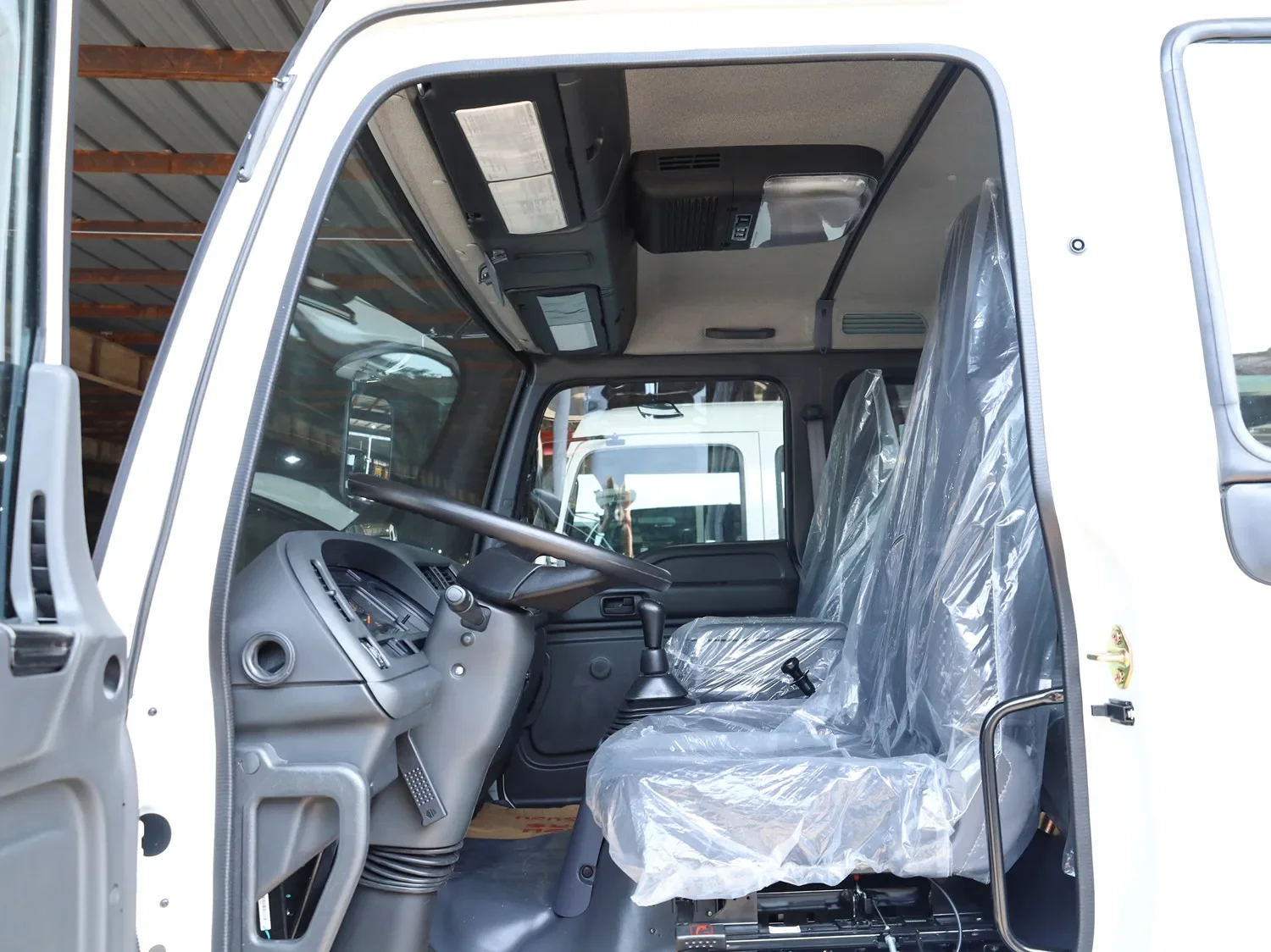 Экономичный и эффективный грузовик ISUZU FVR оптовая продажа шасси 4x2 с койкой