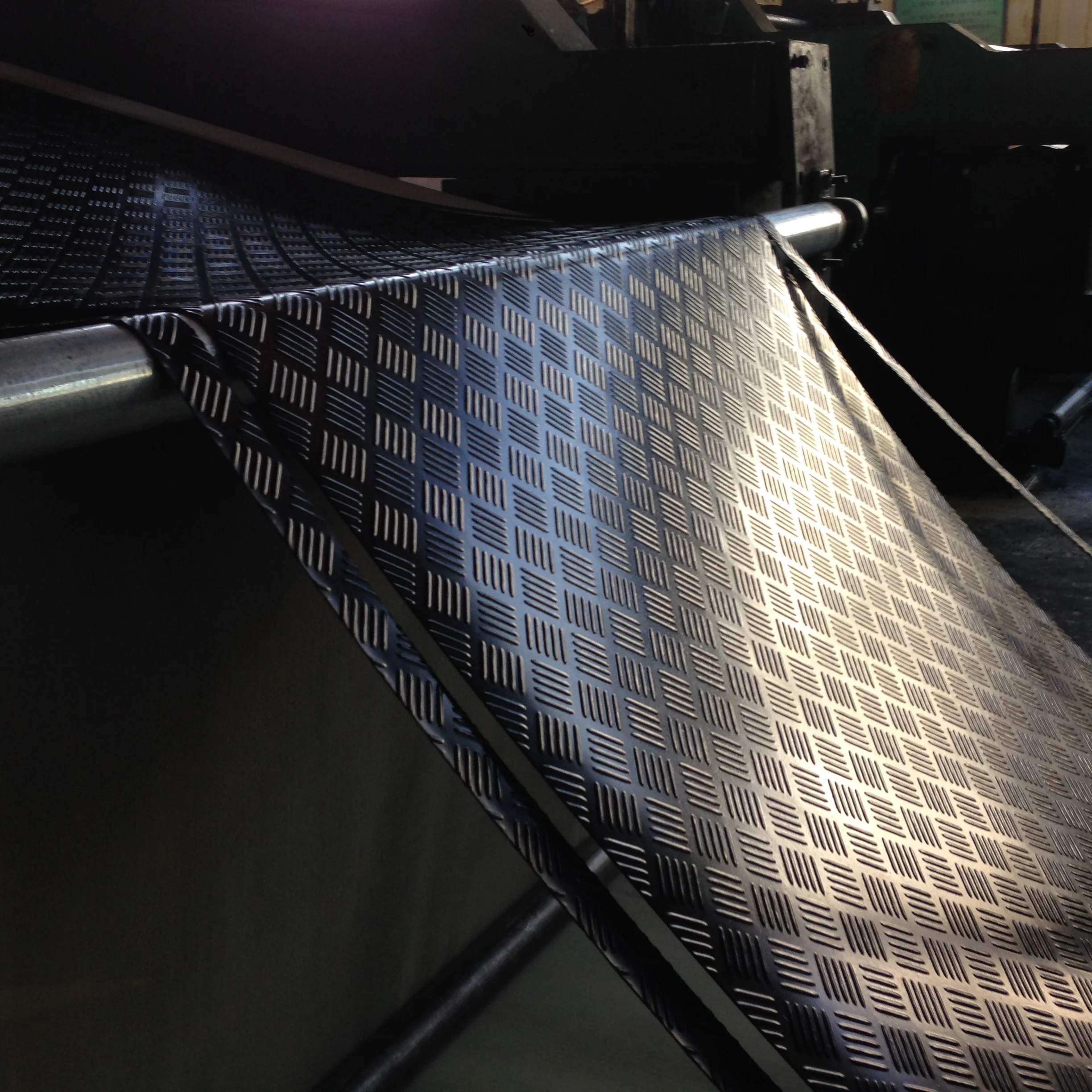 Checker Plate Rubber Flooring | PVC Rubber Flooring