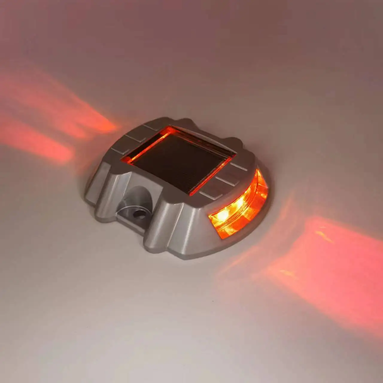 Top-tier IP68 Waterproof LED Ground Warning Light Reflective Solar Road Studs. Ideal for road marking
