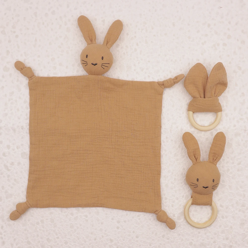 Maydow Hot Sale Shower Gift Baby Bath Blanket Rattle Pacifier Clip Handkerchief 5pcs Set Wholesale Bib Print Pattern Wood