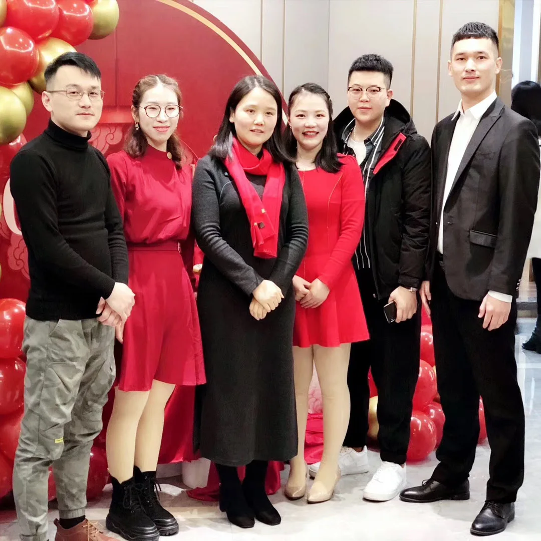 20 лет опыта, профессиональный надежный агент по закупкам поясов на рынке Иу