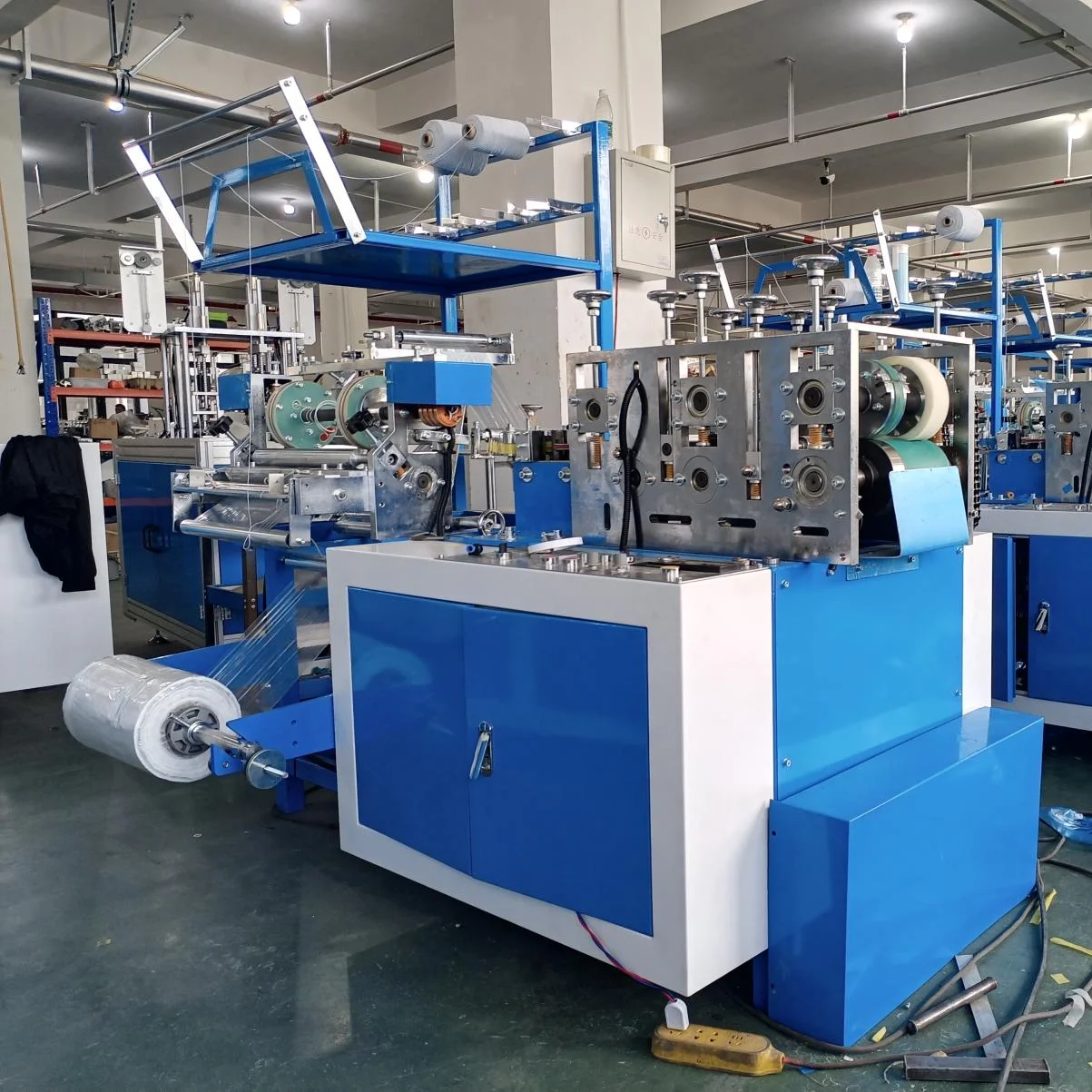 Fully Automatic plastic shoe cover making machine cover shoe making machine