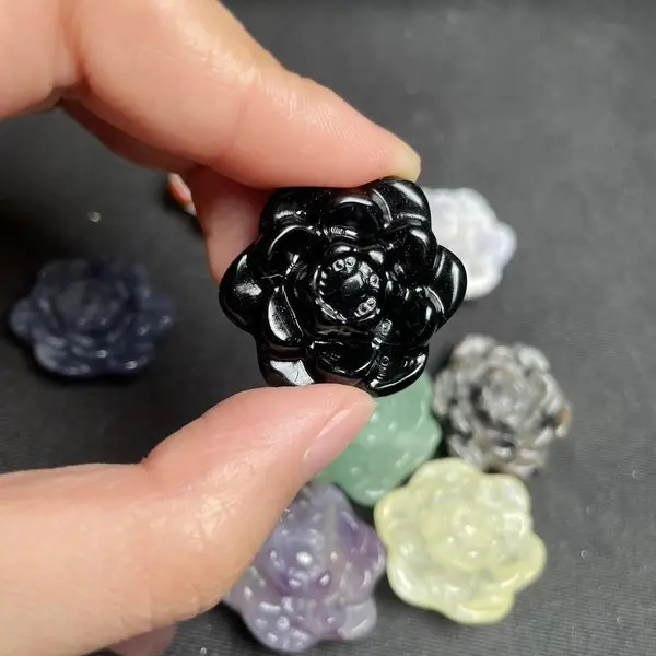 Mini Natural Crystal Carvings Healing Stones Handmade Artwork Wholesale Mini Crystal Flower Quartz For Christmas Gifts