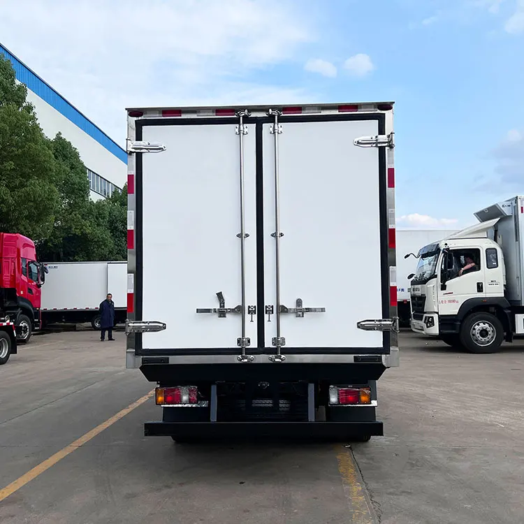Грузовик-рефрижератор ISUZU дизельный 4x2 6x4 8x4 хороший контроль холодная заморозка грузовик-рефрижератор Прямая поставка с завода