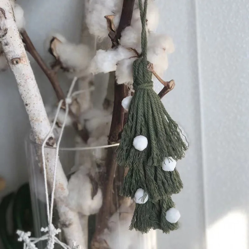 Christmas hand-woven small Christmas tree Christmas circle snow decoration small pendant hot selling twine pendant