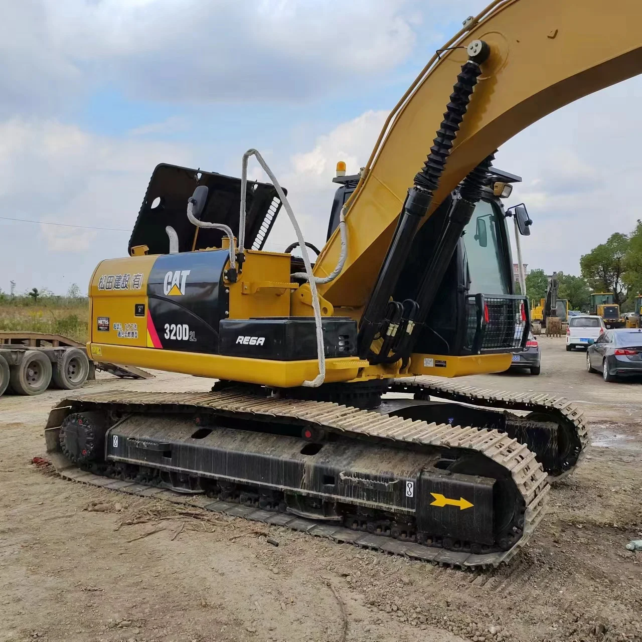 buy used excavator in china. used caterpillar 320d2 crawler excavator. digger machinery with cheap price for sale