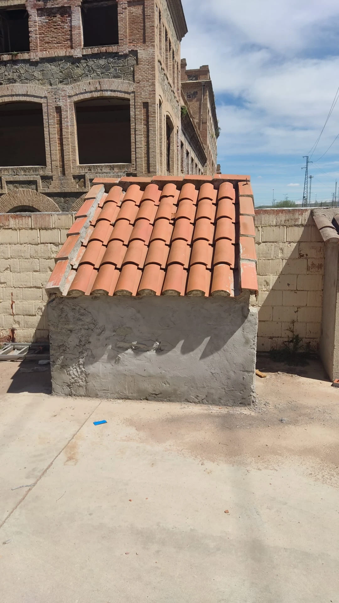 The Best Quality Euro Tiles Roofing Building Materials Traditional Roof Tiles Made In Spain For Sale EXCAV SALE
