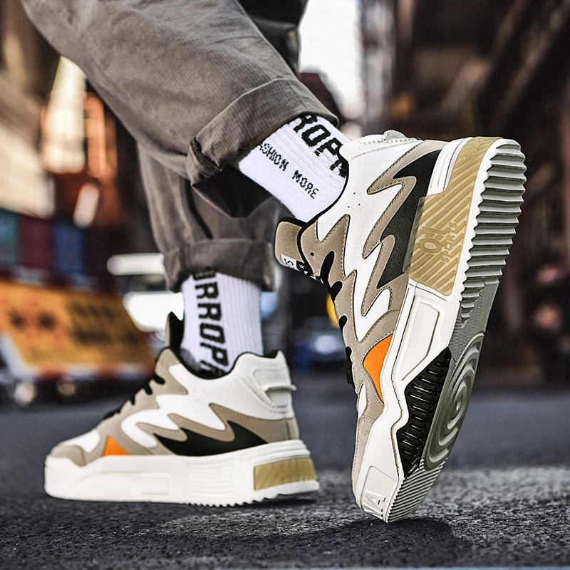 2022 New four seasons thick soles high top sports shoes with anti-fleece splicing personality waterproof outdoor shoes for men