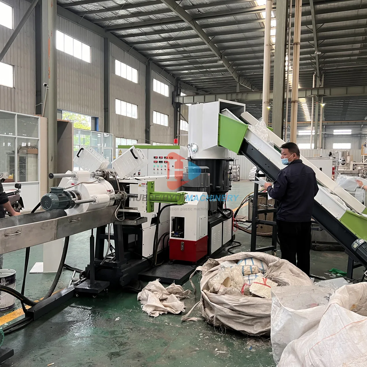 Recycling Plastic PP PE Woven Bag Film Pelletizing Line Pellets Extruder Making Machine