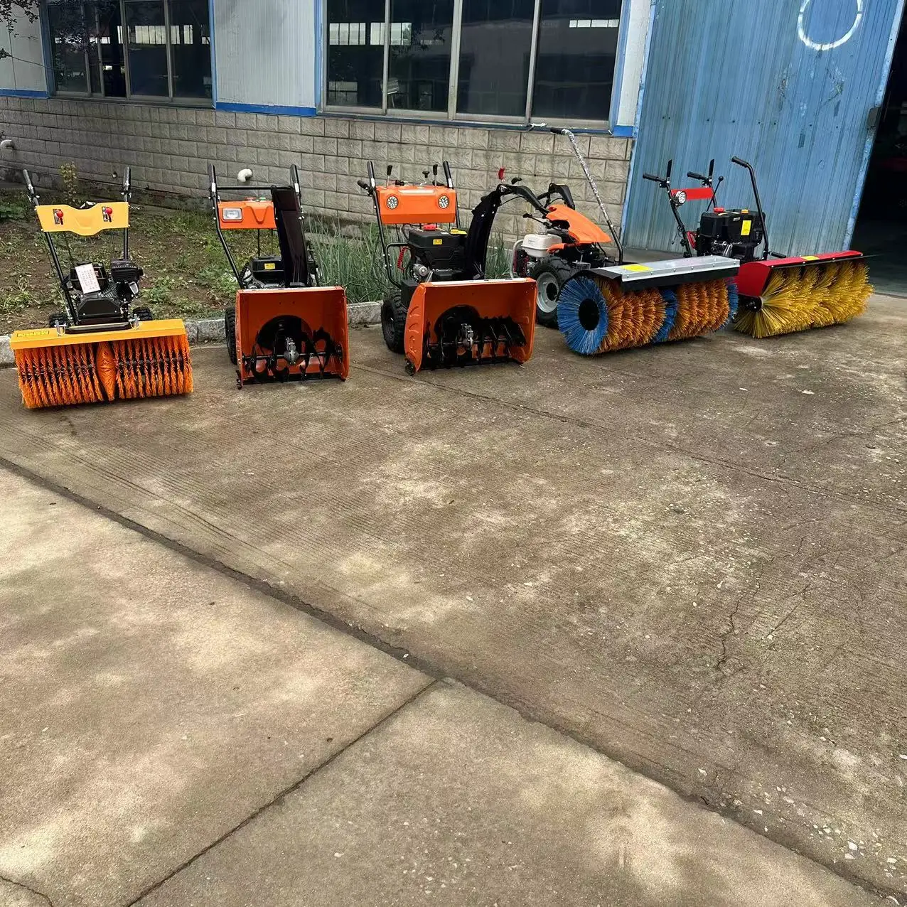 Three-in-one Multifunctional Street Snow Blower 13hp Sweeper