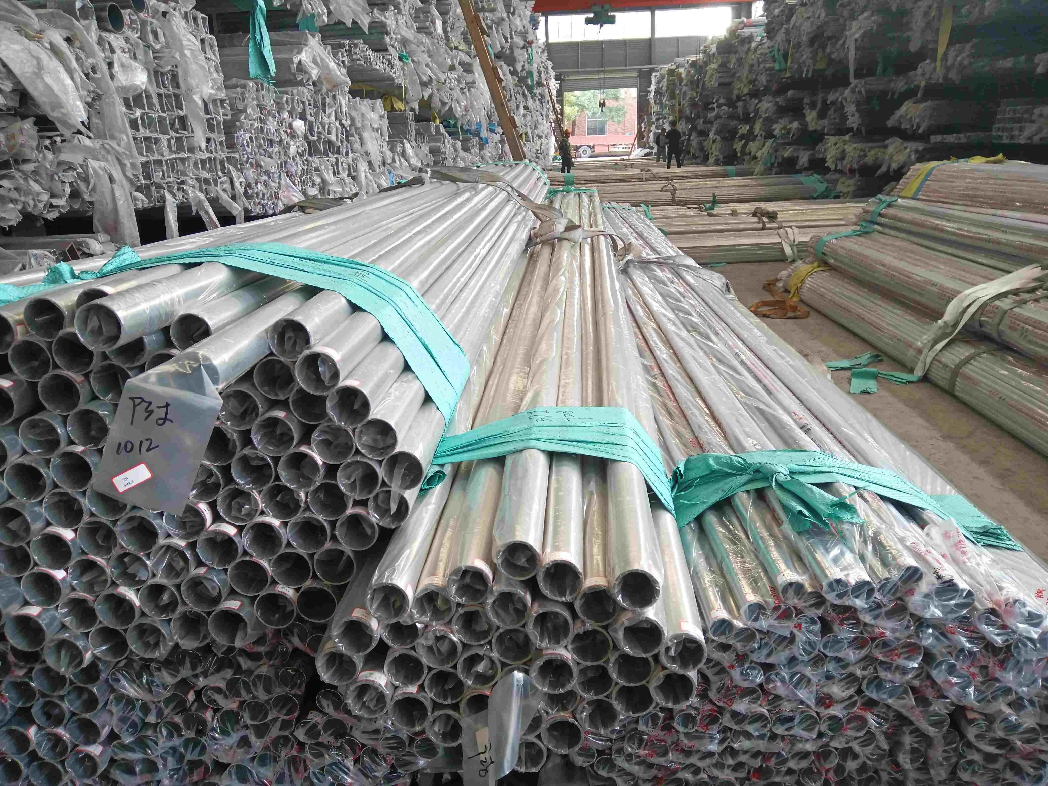 Hot selling 219mm-2420mm welded carbon steel pipe and La SSAW steel pipe  in stock