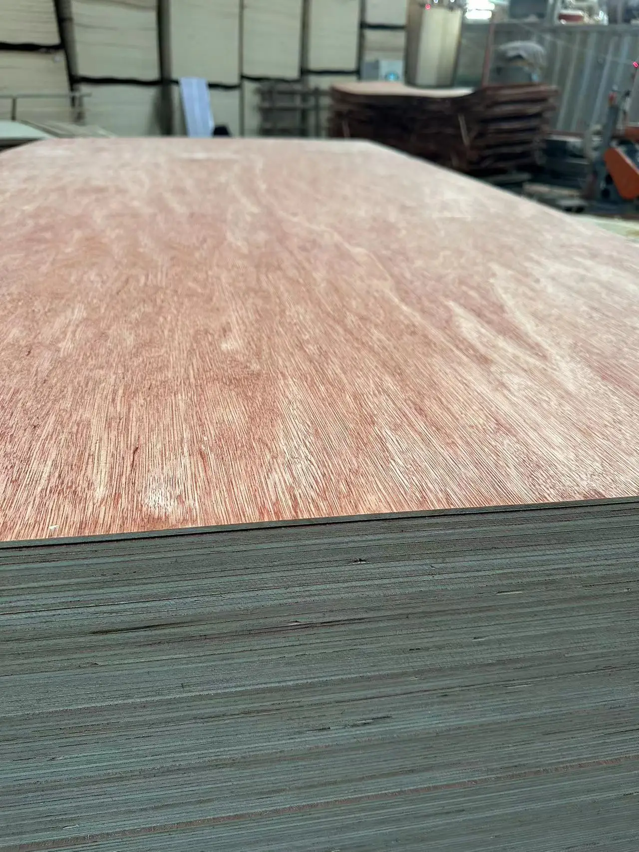 Linyi hot sale 3mm-30mm  4 ft x 8 ft Imported Red Oak Plywood Cabinets grade board