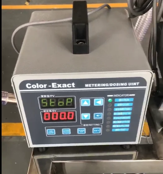 Industrial PLC controller masterbatch plastic double volumetric doser plastic granules color mixer machine