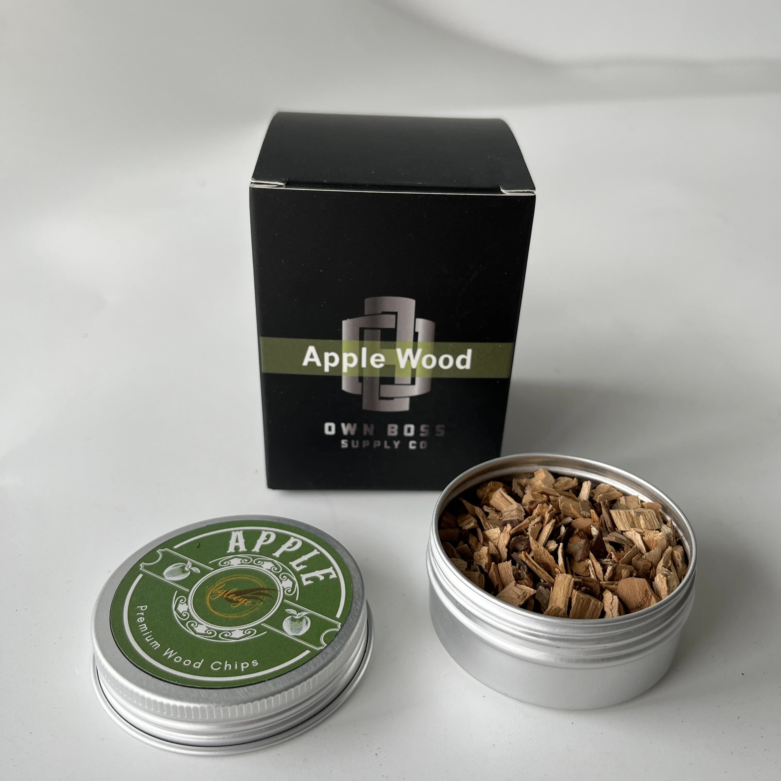 Round tins of dry fresh natural wood smoking chips Cocktail Smoke fuels Smoker oak walnut wood fuel sawdust gift box