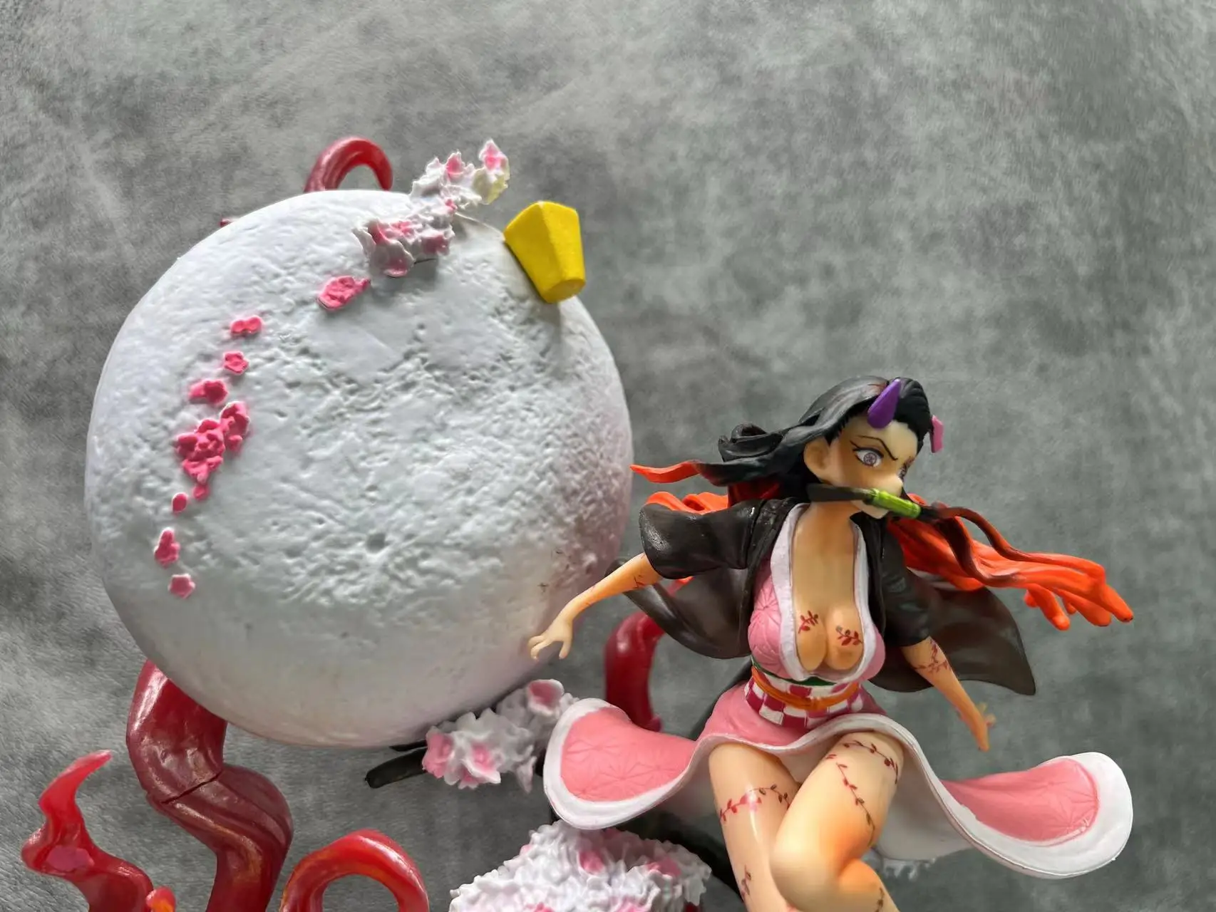 12.02inches 31CM Demon Slayer Kimetsu no Yaiba Kamado Nezuko PVC Resin Toy Model Nezuko Demon Slayer Action Anime Figure