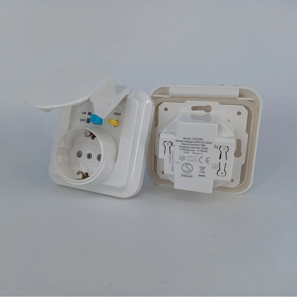 RCD09-RCD-socket.jpg