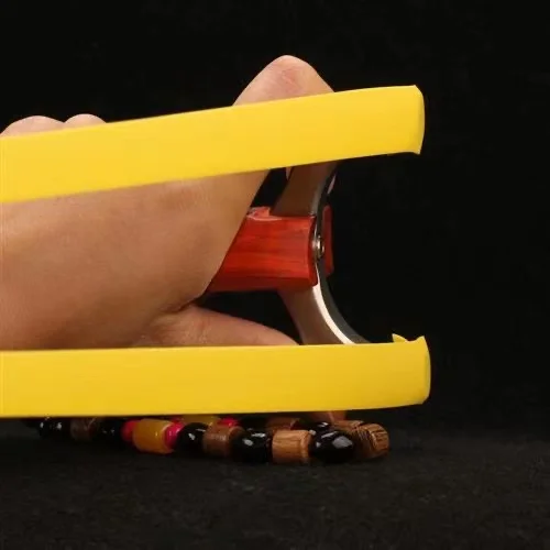 New Stainless Steel Wolf Head Little Flying Tiger Slingshot with High Power Hunting Slingshot