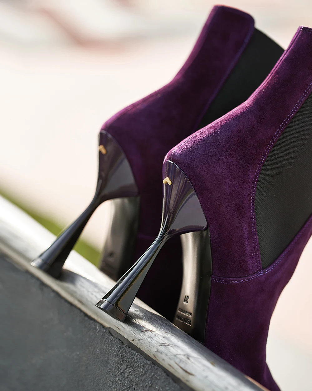 Top Quality Purple Fashionable Ankle Boots Shoes In Genuine Leather Made In Italy For Export Sale