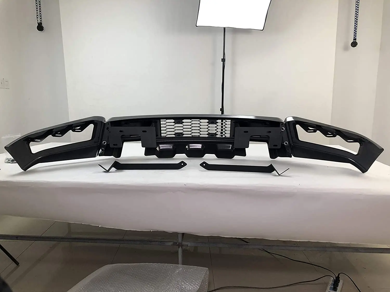 US Stocks Black Front Bumper Fit for Ford F150 Raptor 2018 2019 2020 2021