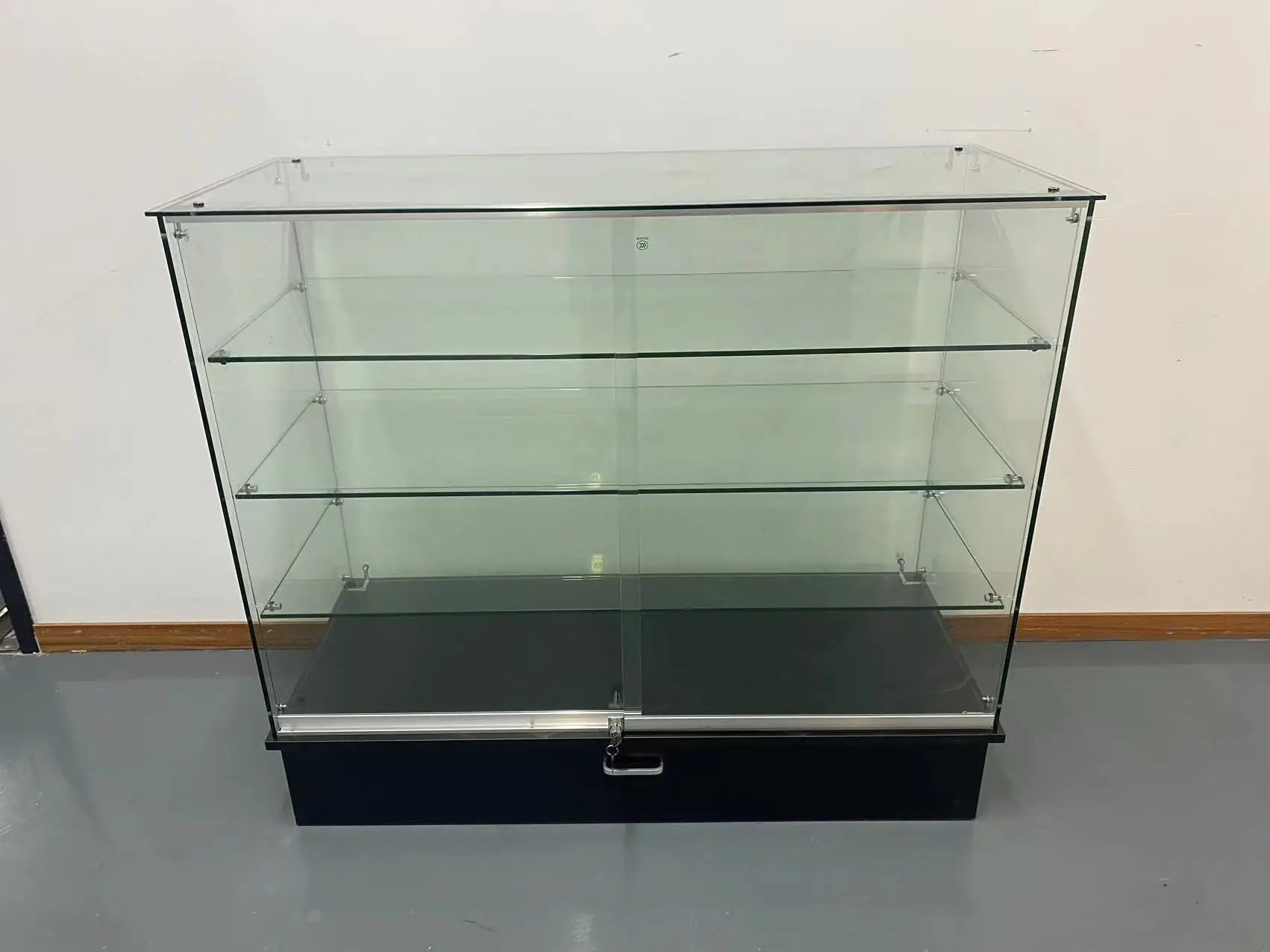 High Quality OEM Modern Shop Glass Counter Showcase display Custom Led Light Retail glass showcase