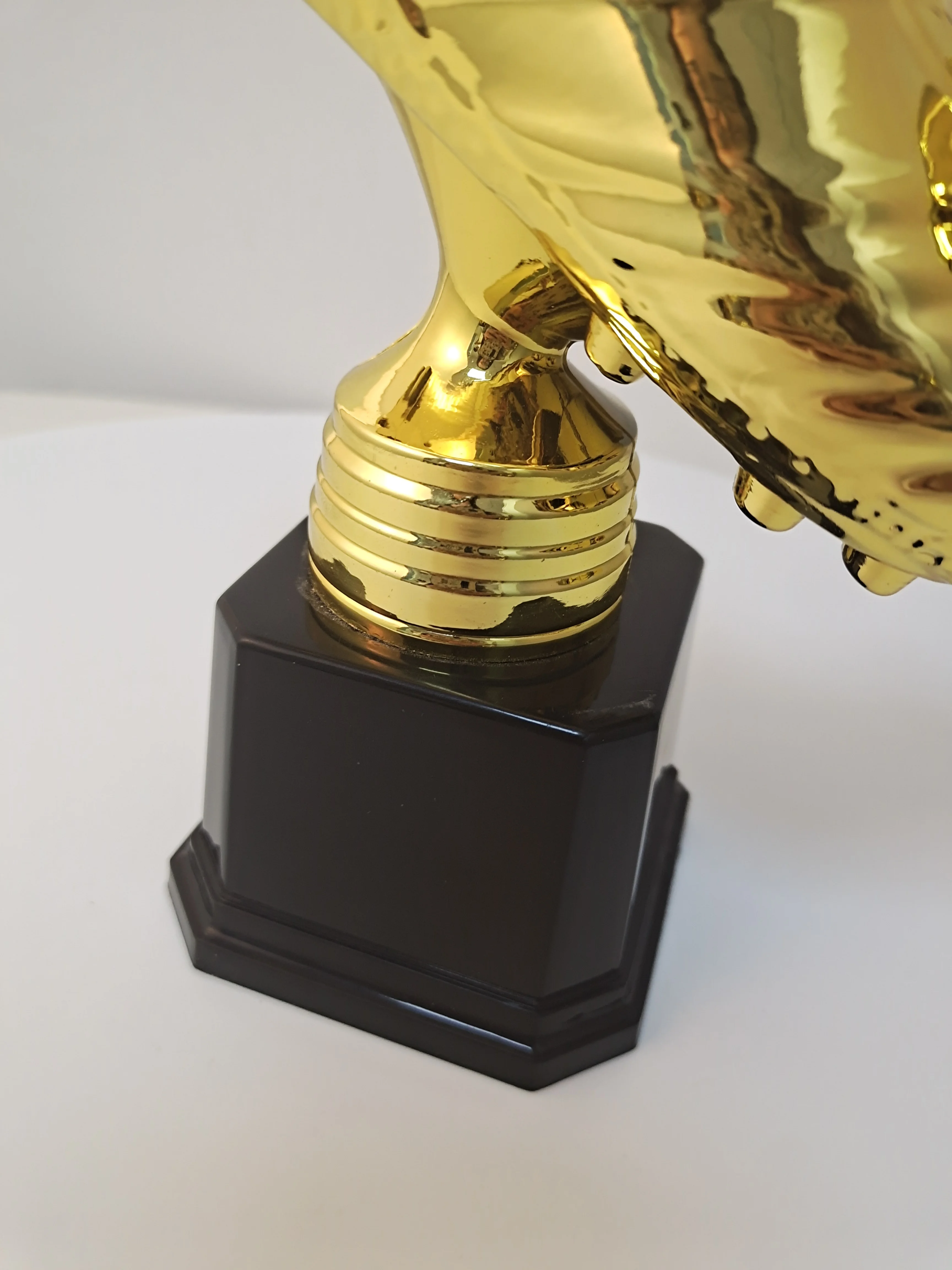2024 World New Style 16cm 20cm 23cm Trophy Soccer Cup Plastic Football Shoe Trophy  Eight Square Base PVC Student Shoes Trophy