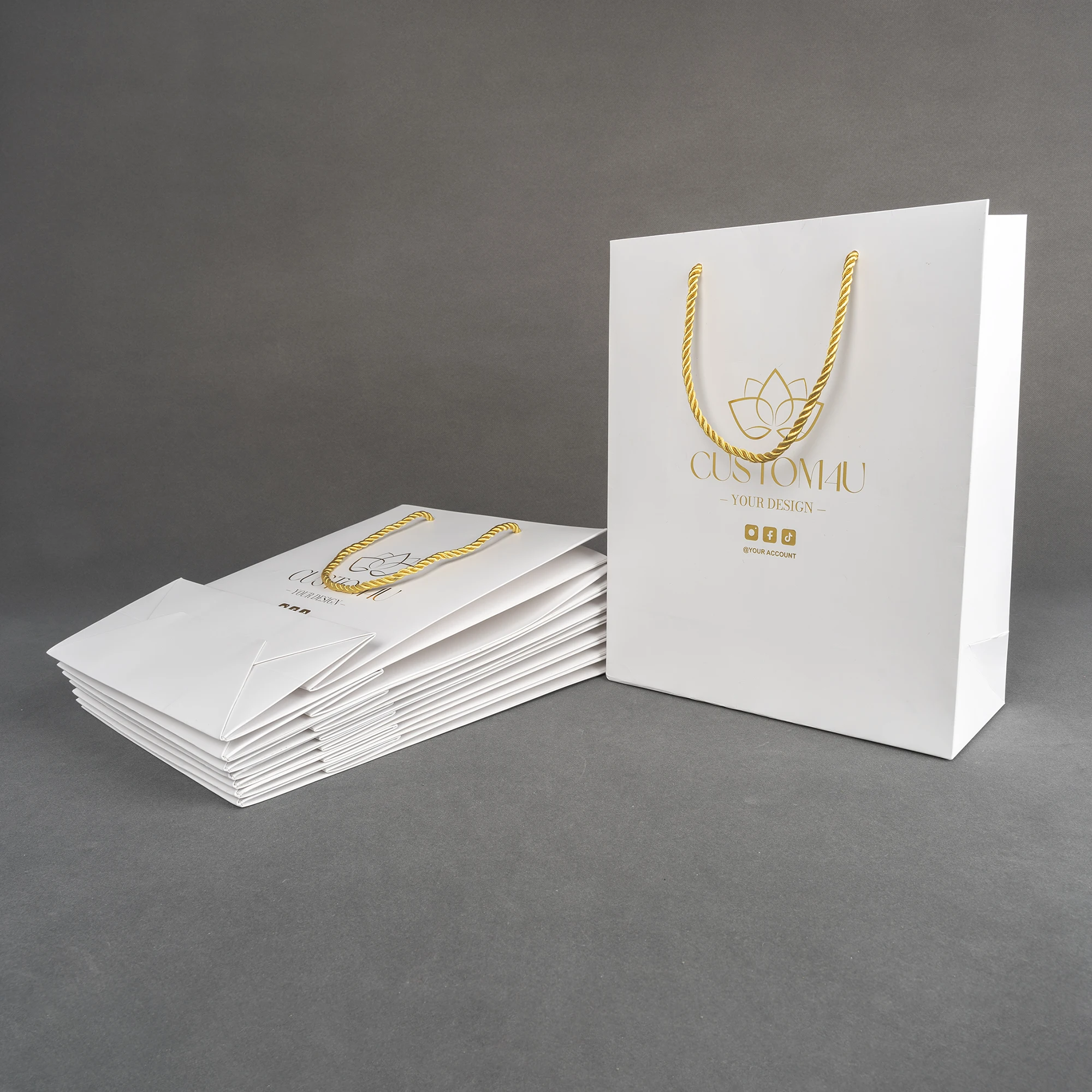 Gift Packaging Shopping Paper Bag With Own Design Wholesale Personalized Logo Luxury Fancy Paper OEM Clothes Pants