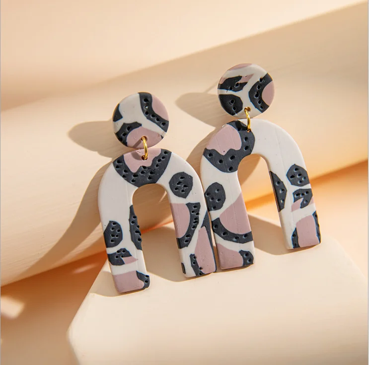 
wholesale 2021 latest clay earrings handmade polymer clay earrings leopard dangle earrings for women 
